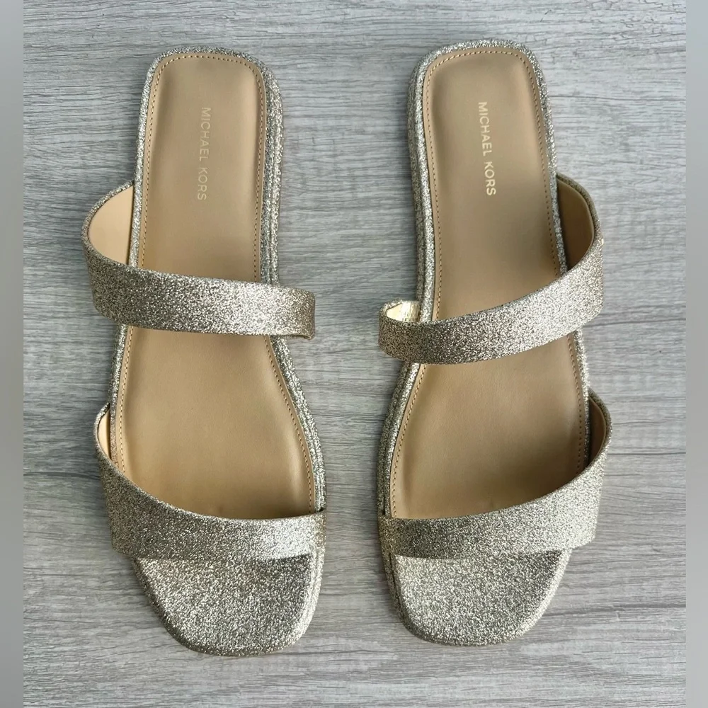 MICHAEL Michael Kors Jaida Leather Slides Sandals Pale Gold Size 9.5 - Picture 2 of 9
